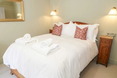 Gwern Borter Manor 24