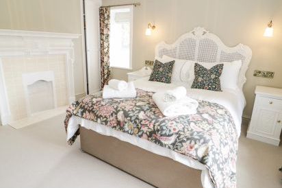 Gwern Borter Manor 27