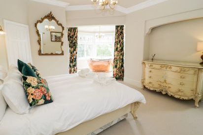 Gwern Borter Manor 16
