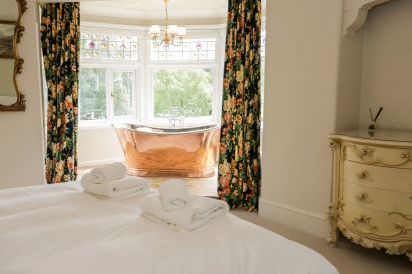 Gwern Borter Manor 17