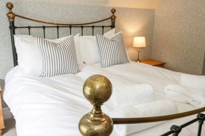 Gwern Borter Manor 42