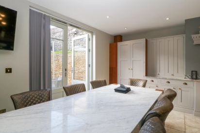 Harvax House 14