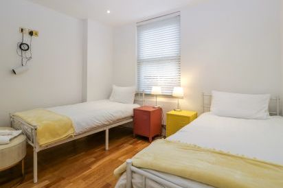 Harvax House 24