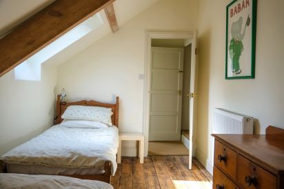 Henllys 28