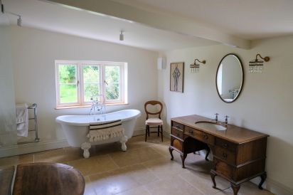 Henllys 45