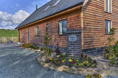 Holly Lodge 3