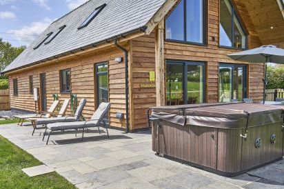 Holly Lodge