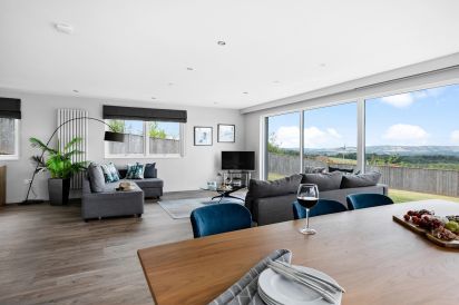 Huxham View and Annex 8