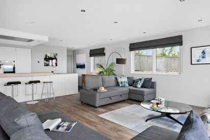 Huxham View and Annex 11