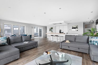 Huxham View and Annex 13