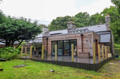 Islwyn 2