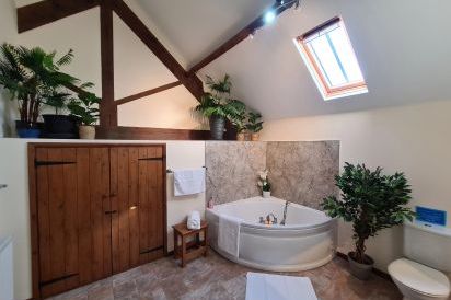 James Parlour - 5 Star with Swimming Pool & Sports Area 24