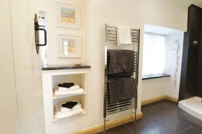 Jasmin Quayside Cottage 11
