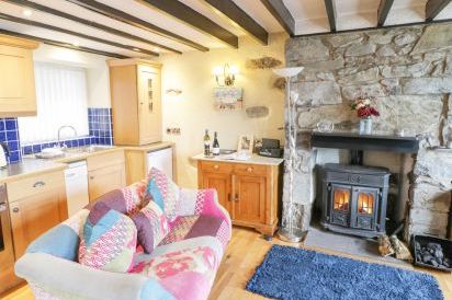 Jasmin Quayside Cottage 2