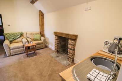 Lea Farm House 11