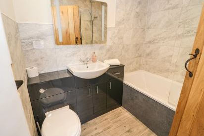 Lea Farm House 49