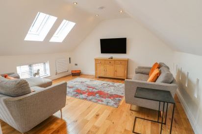 Lifford Coach House 12