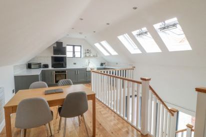 Lifford Coach House 14