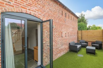 Lifford Coach House 16