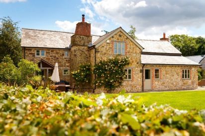Little Canwood House sleeps 7+1, Lovely, 'Home from Home' cottage, with private garden, parking and with shared games room 17
