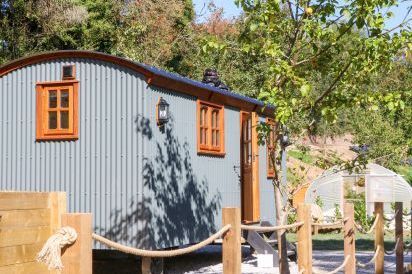 Little Silver Fox Shepherds Hut