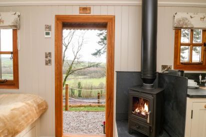 Little Silver Fox Shepherds Hut 8