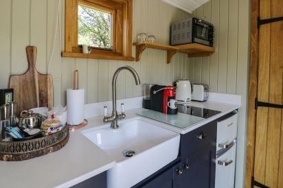 Llethr - Shepherds Hut 8