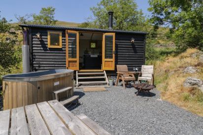 Llethr - Shepherds Hut 21