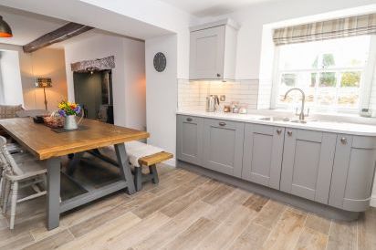 Llys Alaw 10
