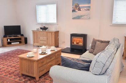 Loch Cottage 10