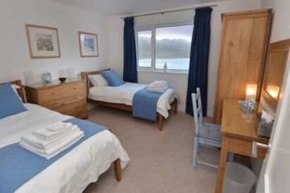 Loch Cottage 15