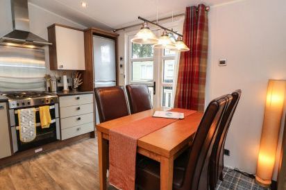 Loch Lomond Holiday Home 8