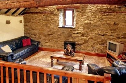 Loft Holiday Barn 3