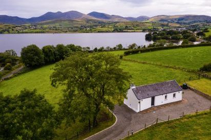Lough Island Reavy Cottage 16
