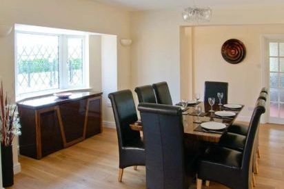 Lower Holiday Lodge 5