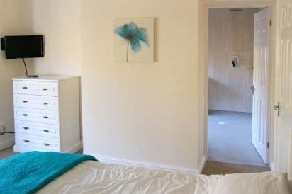 Lower Holiday Lodge 11