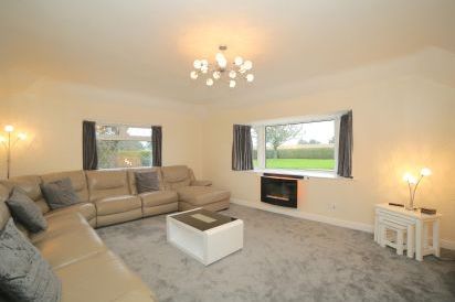 Lower Holiday Lodge 2
