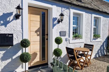 Lyne Cottage, The Retreat 3