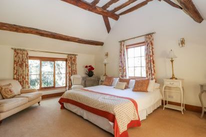 Mickle Trafford Manor 31
