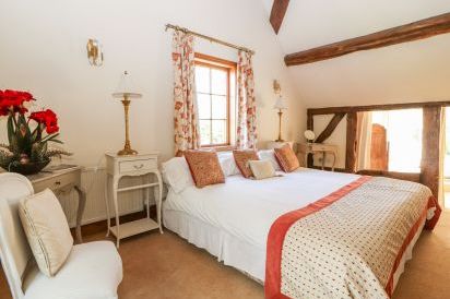 Mickle Trafford Manor 35