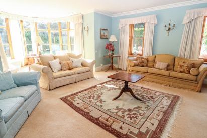 Mickle Trafford Manor 8