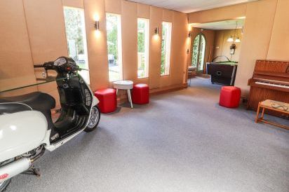 Mickle Trafford Manor 46