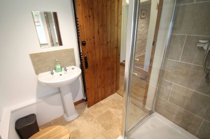 Middle Stolford shower room