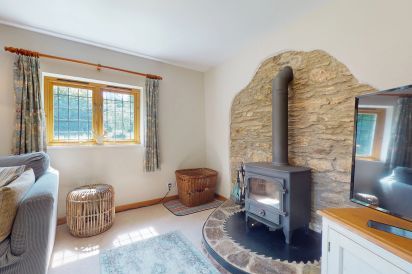 Luxurious Brendon Hills Farmhouse 26