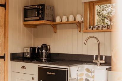 Moelfre - Shepherds Hut 13