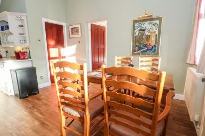 Molls Cottage 8