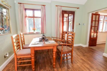 Molls Cottage 9