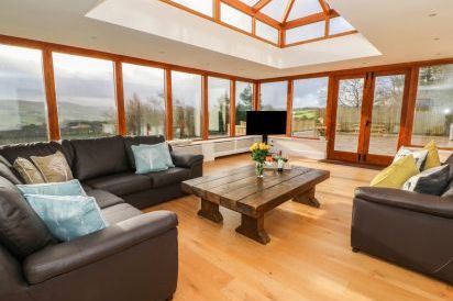 Oakwood House 4