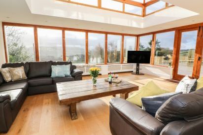 Oakwood House 5