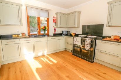 Oakwood House 16